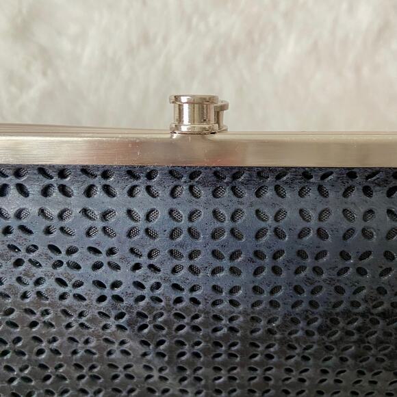 HOBO The Original Wallet - Picture 7 of 10